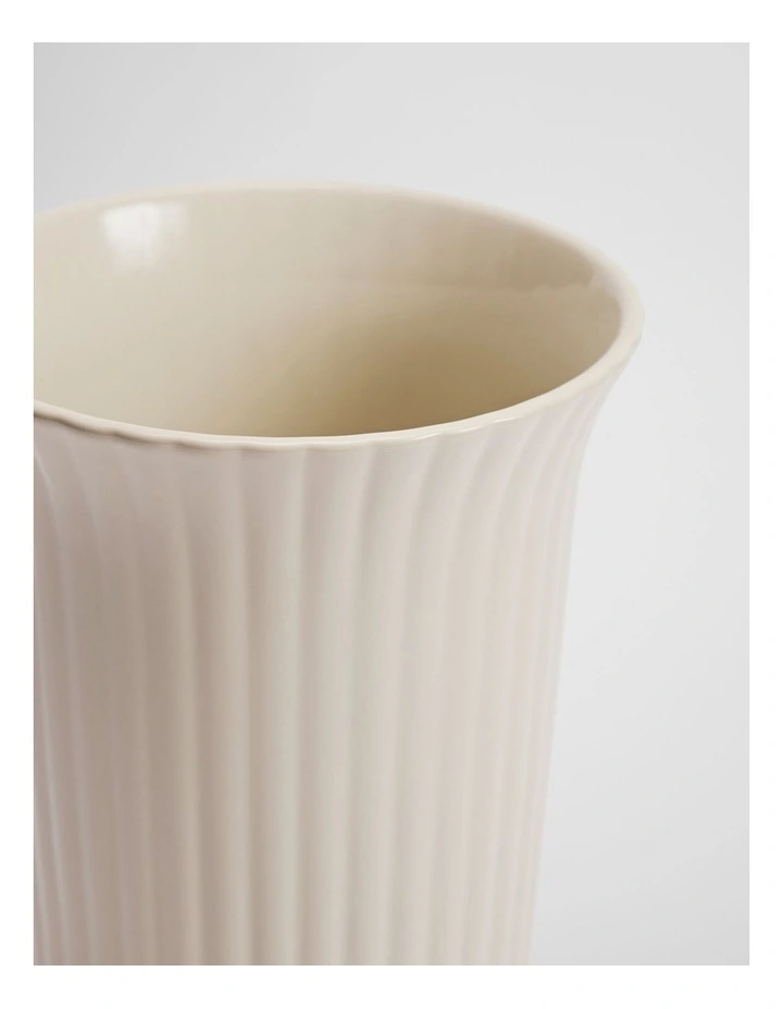 Pryn Medium Stoneware Vase in Natural image 2