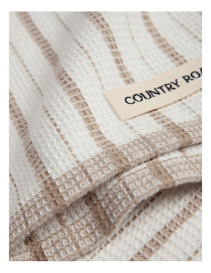 Laine  Australian Cotton Tea Towel Pack Of 3 in Sand image 2