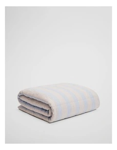 Iris Sherpa Throw Blanket in Ciel Blue