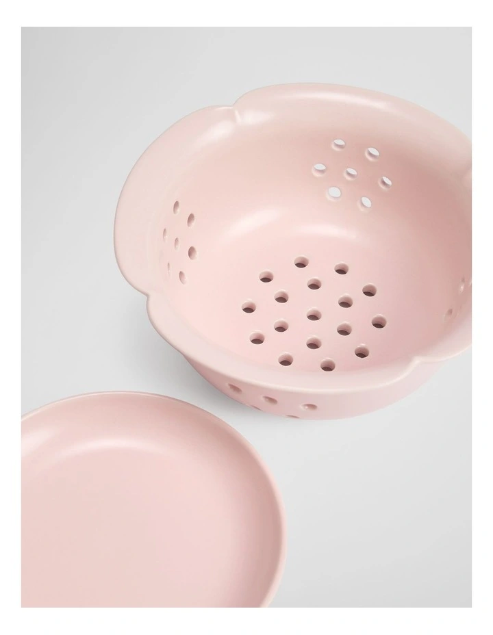 Olinda Berry Bowl Set in Bud image 2