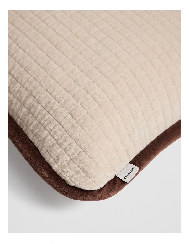 Suri 40x60 Cushion in Natural image 3