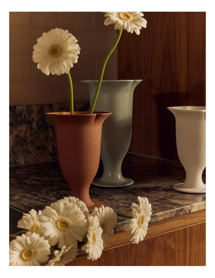 Ana Large Porcelain Vase in Ripple image 2