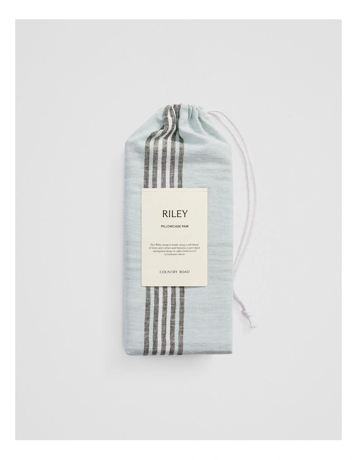 Riley Standard Pillow Case Pair in Ripple image 4
