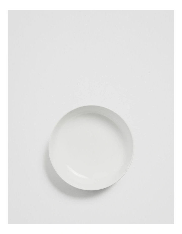 Carla Shallow Plate in White image 3