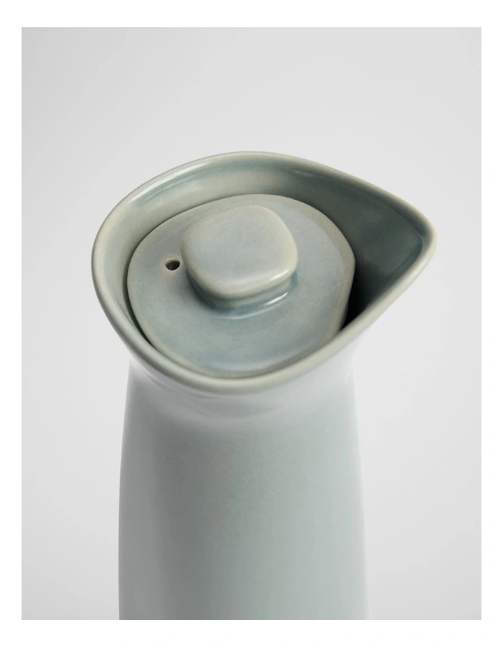 Vara Small Oil Pourer in Ripple image 3