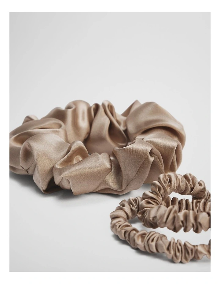Scrunchie Multi Pack Of 3 in Natural image 2