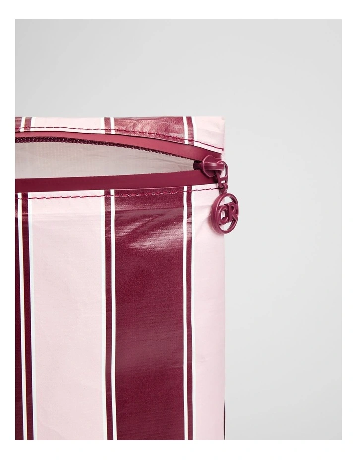 Otis Beach Pouch Set in Merlot image 2