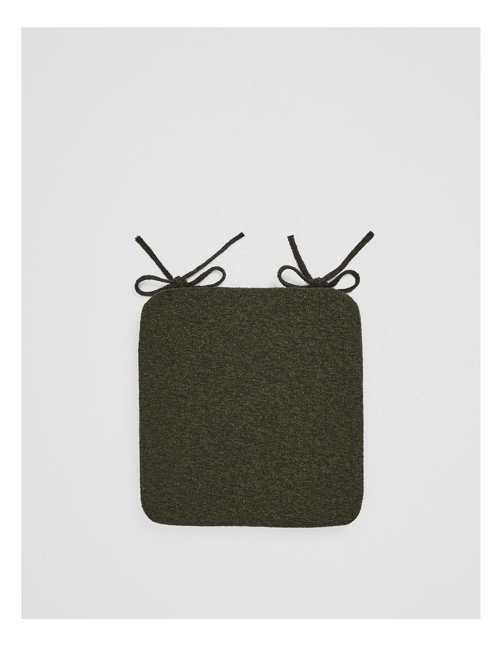 Reed Flat Chair Padded in Dark Olive image 1
