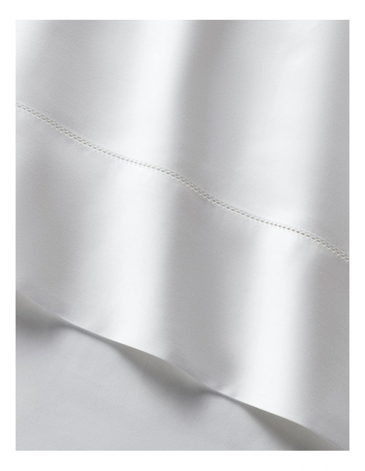 Organic Cotton Sateen Sheeting in White image 4