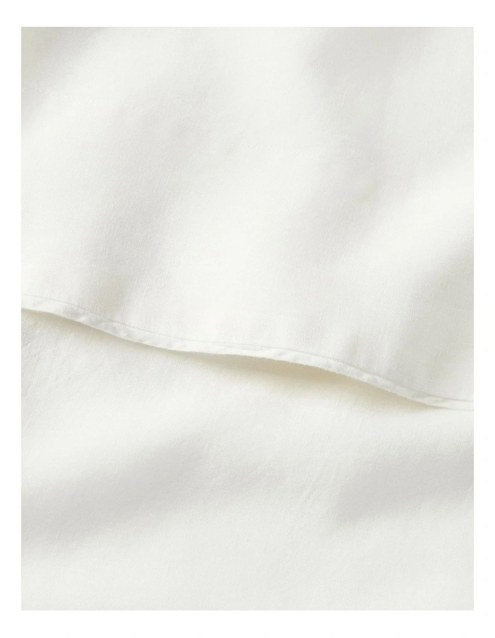 Linen Solid Pillowcase in White image 2