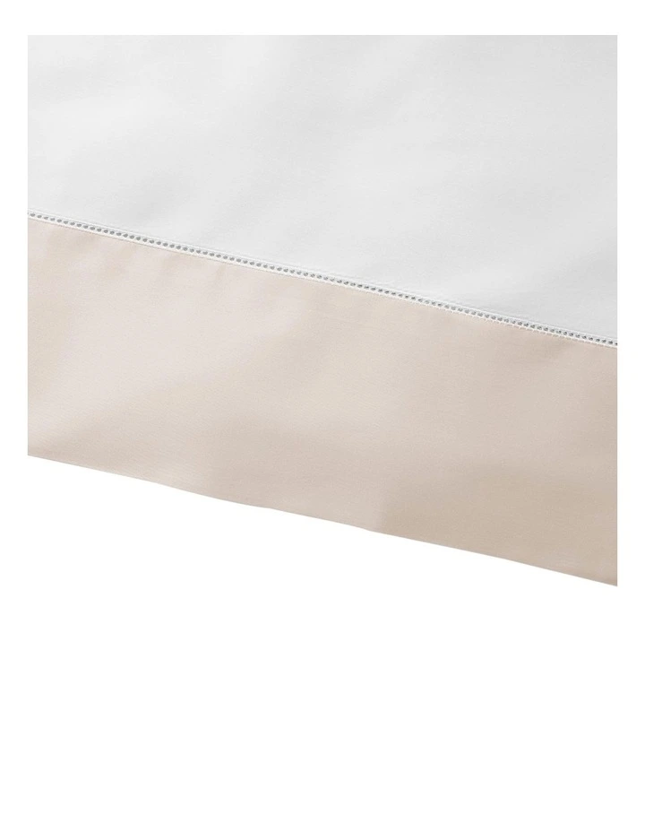 Organic Cotton Sateen Border Pillowcase in Beige image 3