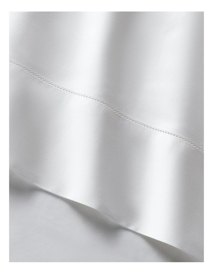 Organic Cotton Sateen Pillowcase in White image 3