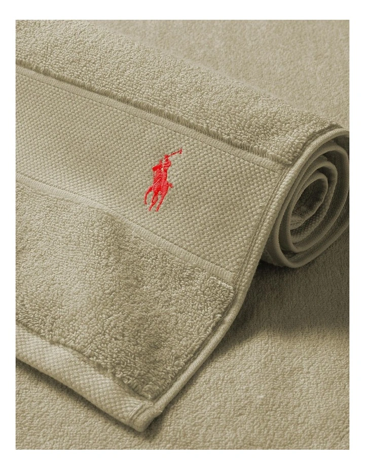 Towel in Green image 3