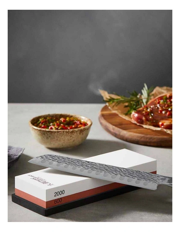 Baccarat Damashiro EMPEROR Double Sided Grit Whetstone 600/2000 in White image 4