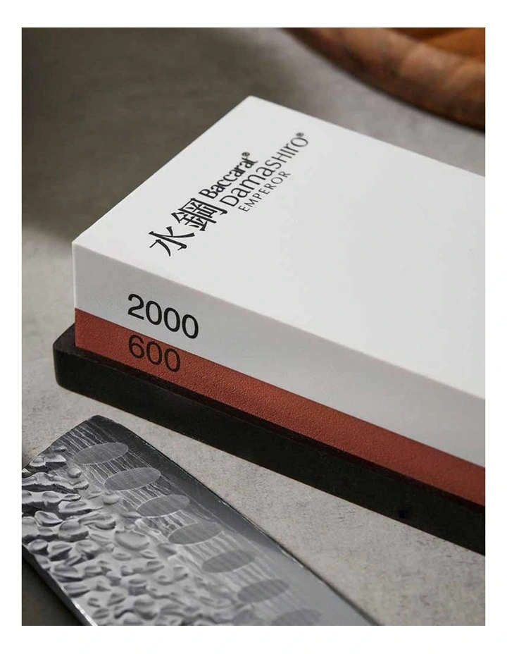 Baccarat Damashiro EMPEROR Double Sided Grit Whetstone 600/2000 in White image 7