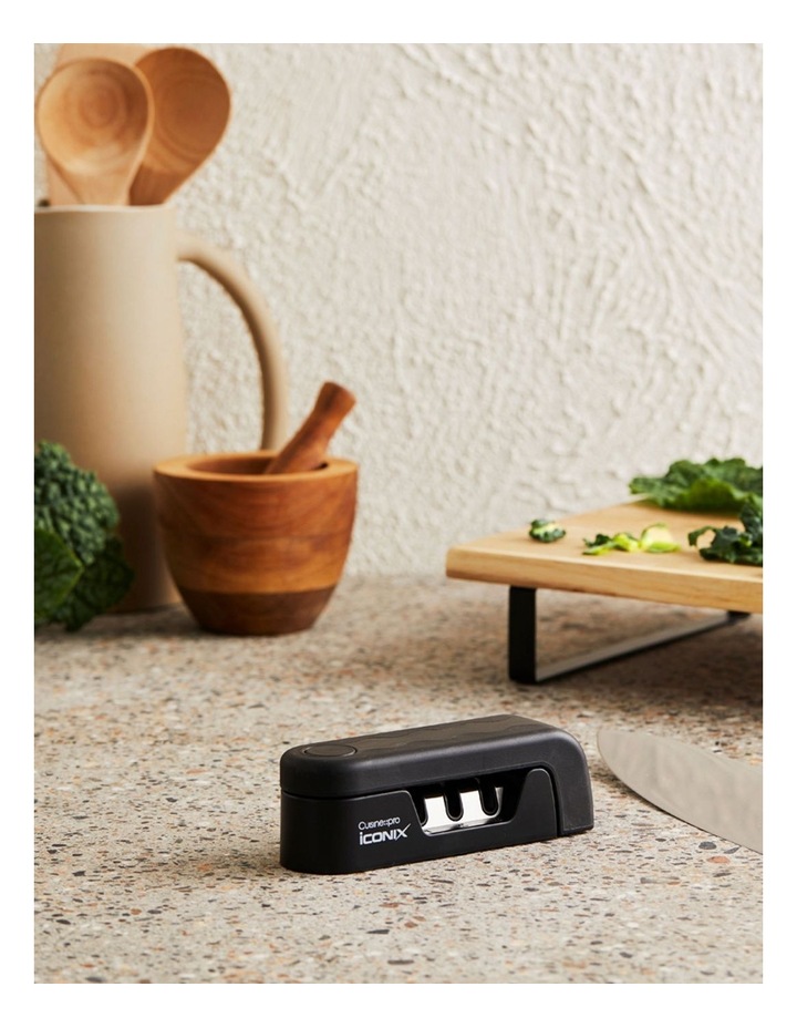 Baccarat iconiX  Folding 3-Step Knife Sharpenerin Black image 4