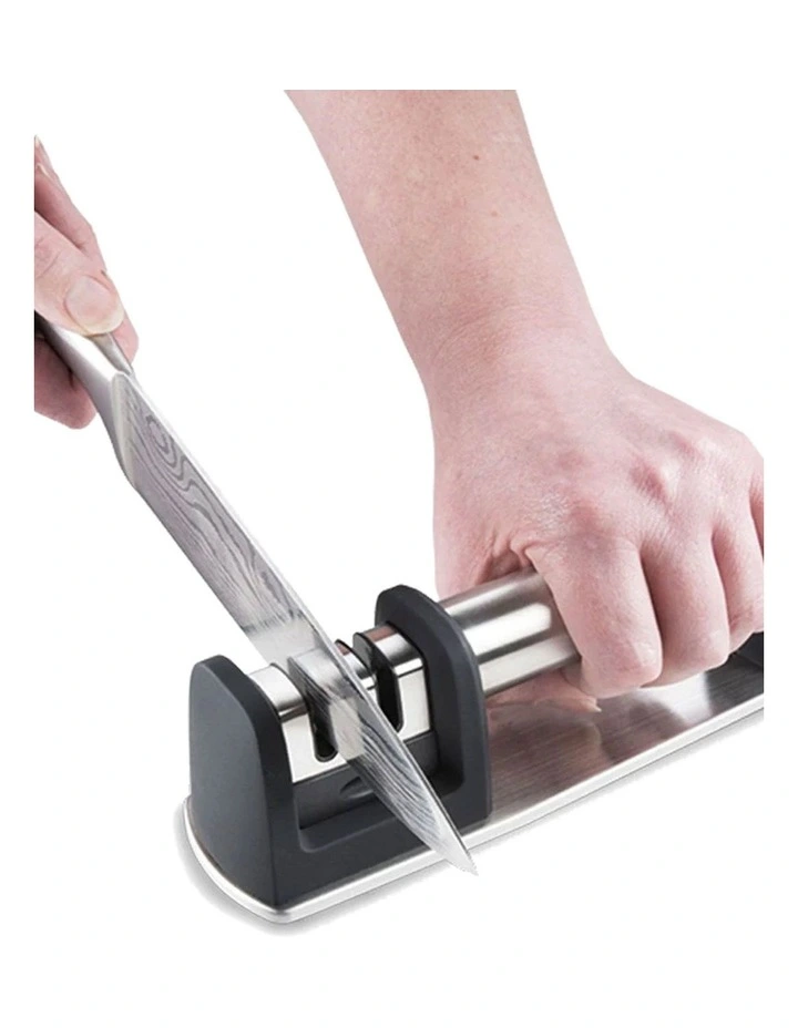 Baccarat Damashiro 2-Step Knife Sharpener in Black image 2