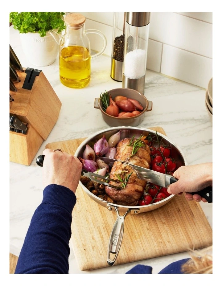 Baccarat Sabre 20 Piece Knife Block in Beige image 5