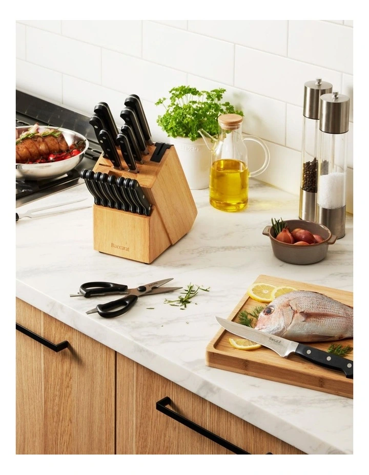 Baccarat Sabre 20 Piece Knife Block in Beige image 7