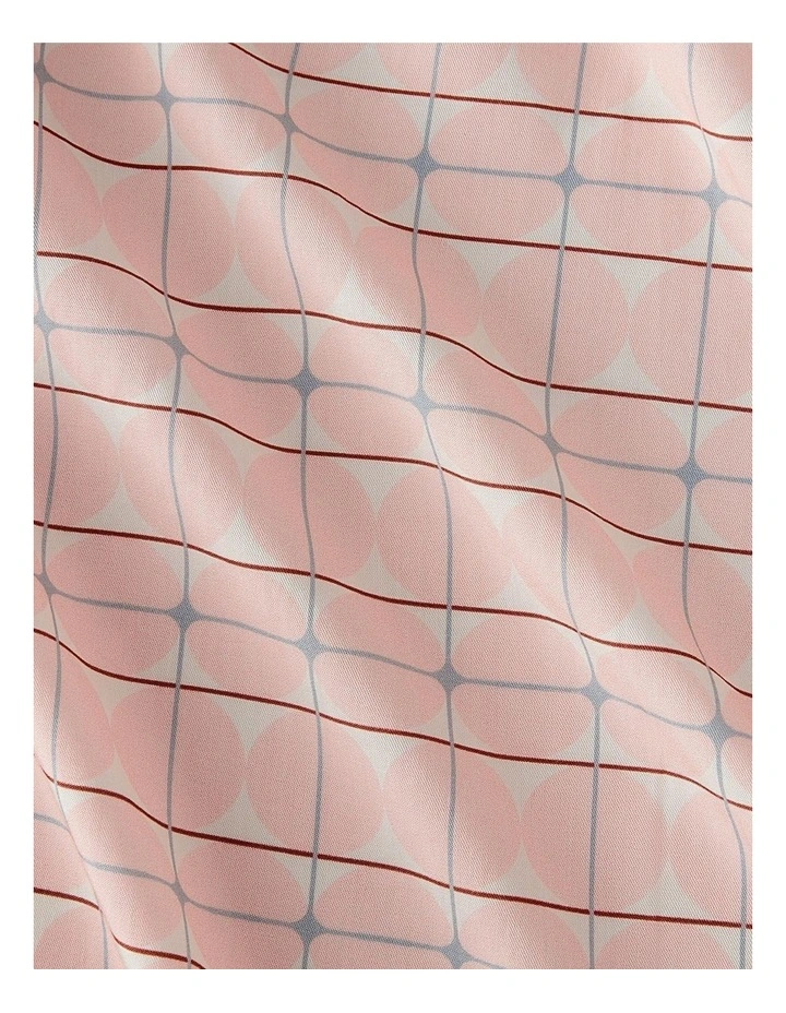 Franzi Robe in Pink image 5