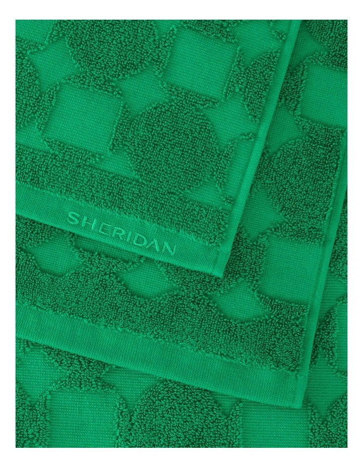 Jespar Towel Collection in Emerald image 2