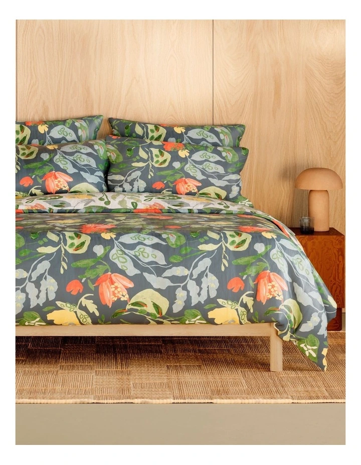 Santeri Quilt Cover Set in Multi image 3