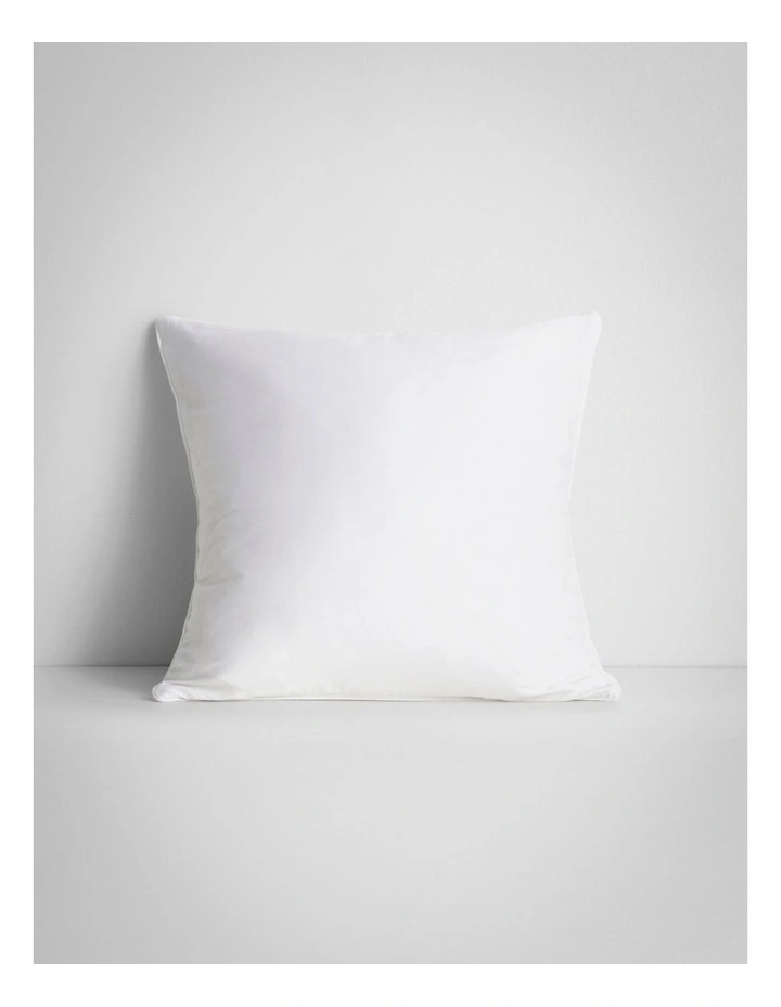 Ellerson Square Cushion in Leaf image 2