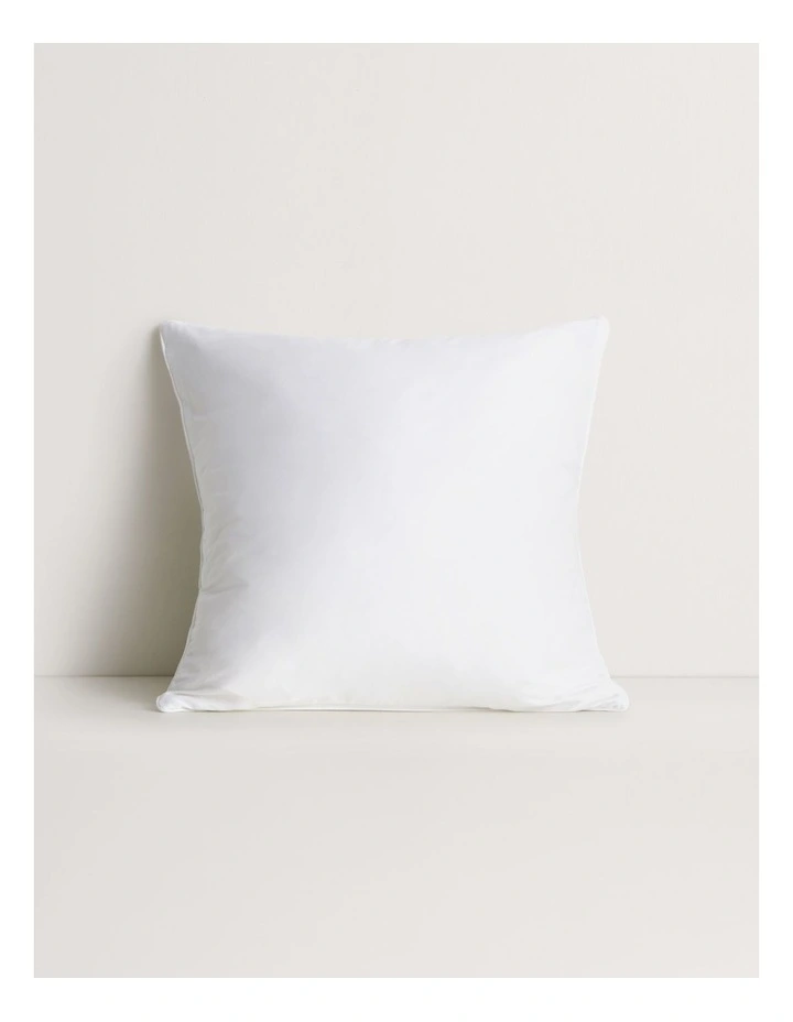 Ellerson Square Cushion in Leaf image 2