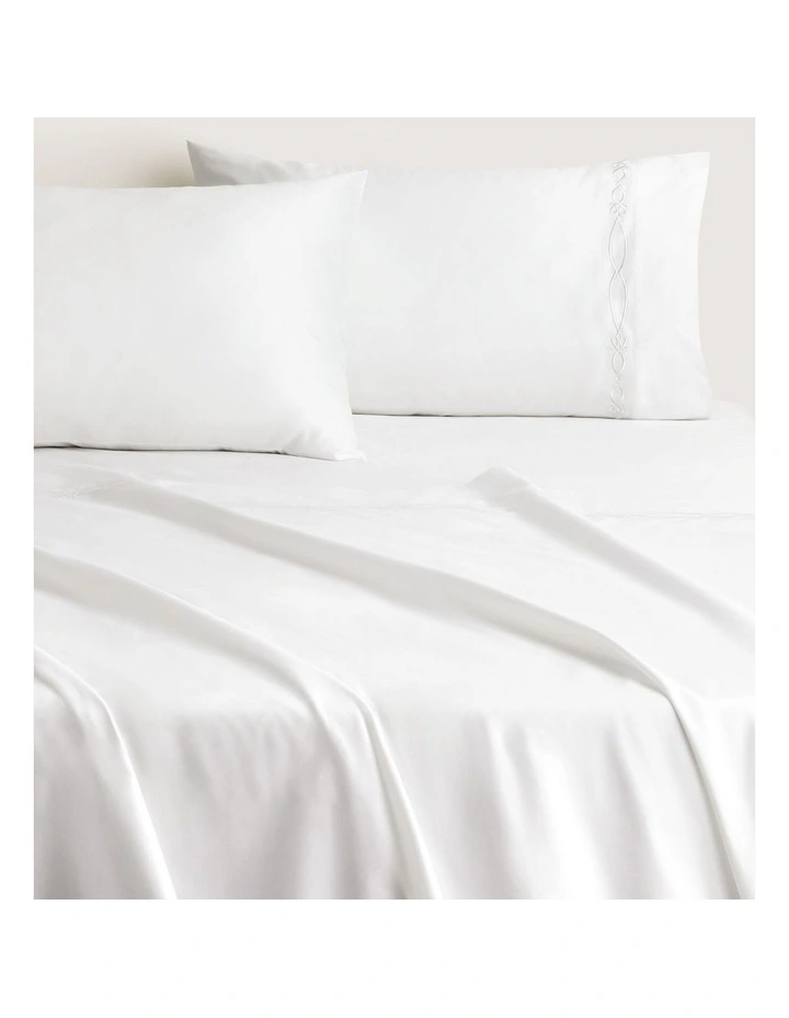 1200TC Palais Trellis Flat Sheet in Snow image 1