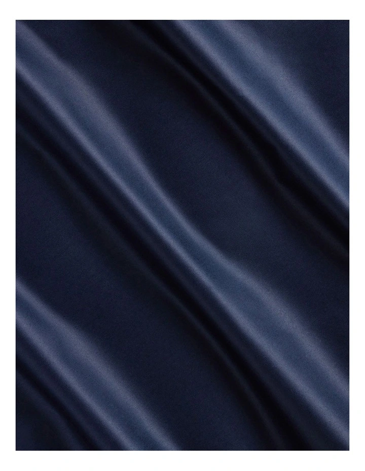 1200TC Ultimate Sateen Fitted Sheet in Midnight image 3