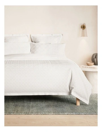 La Dune Quilt Cover in White