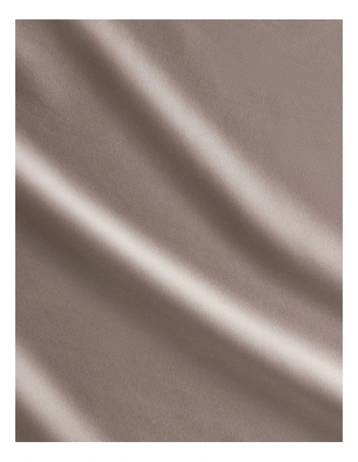 Lanham Silk Pillowcase in Praline image 2
