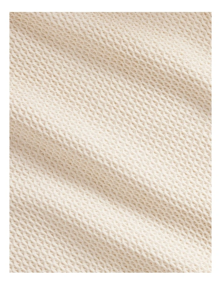 Hemsley Blanket in Meringue image 2