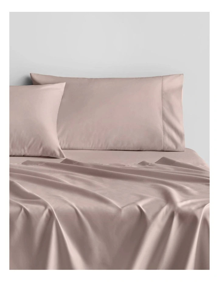 Hotel Luxury Sheet Set in Heather image 1