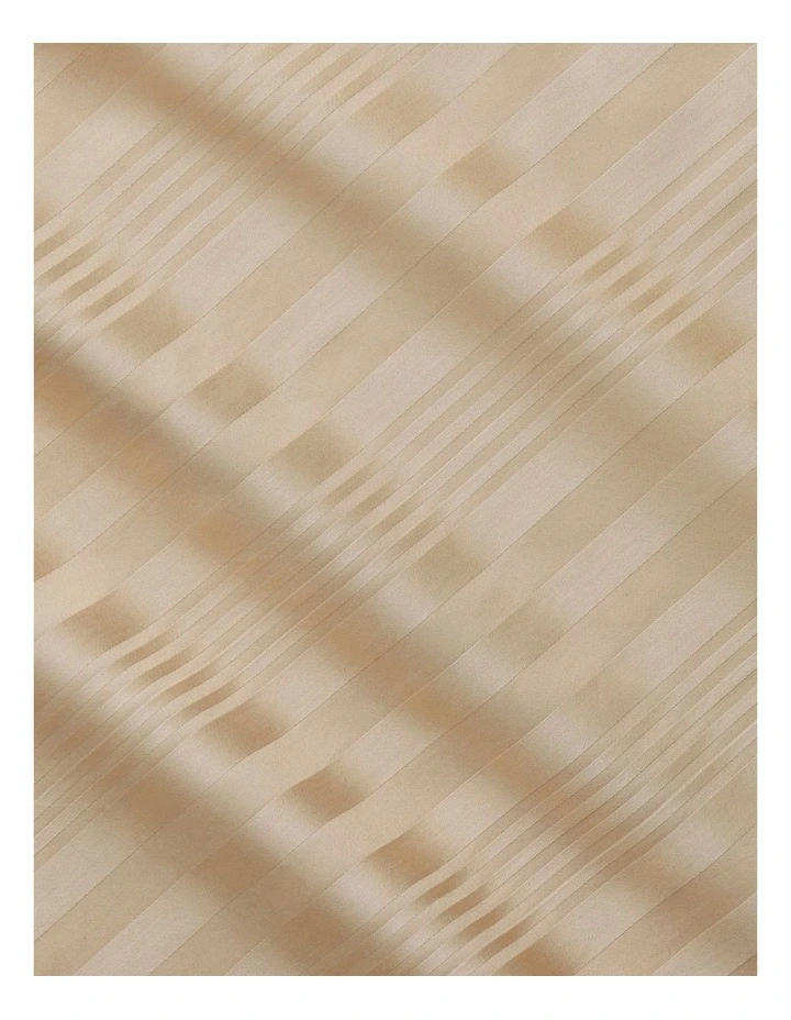 Newmark Sheet Set in Almond image 3