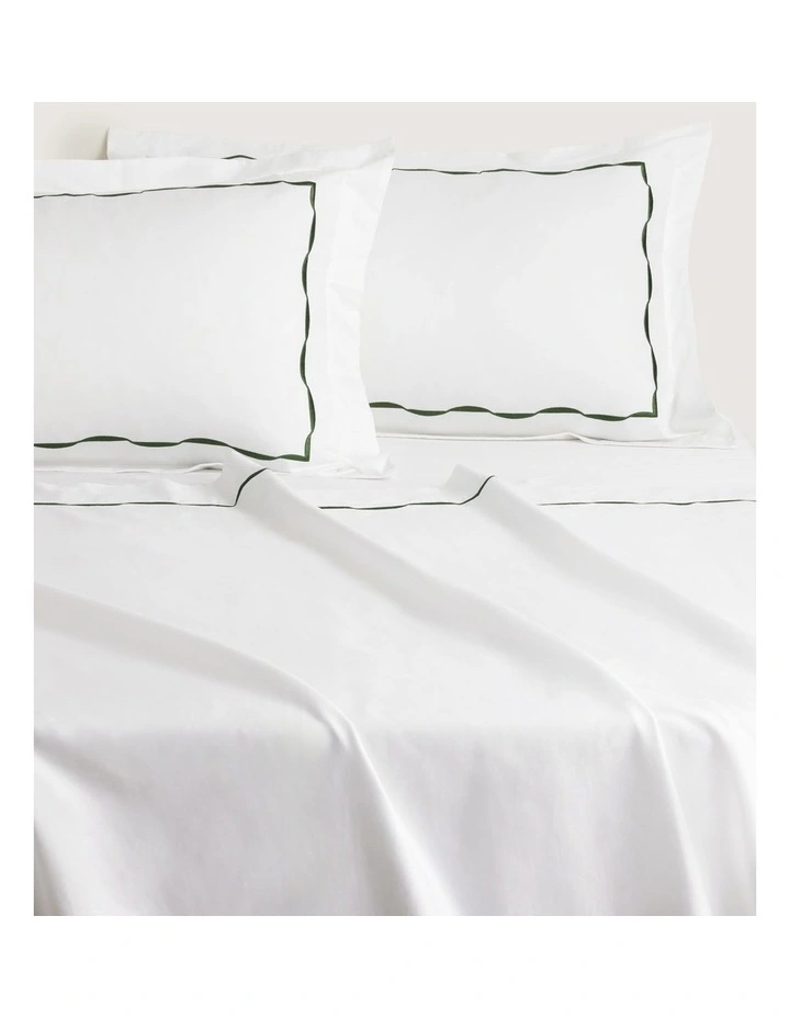 Belgrave Flat Sheet in Vine image 1