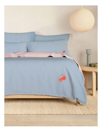 Calaway Quilt Cover Set in Multi