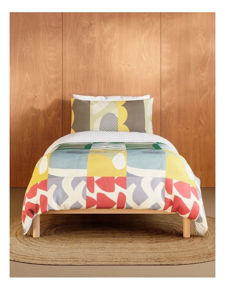 Falco Quilt Cover Set in Multi image 1