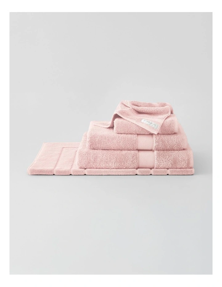 Luxury Egyptian Towel Collection in Lychee image 1