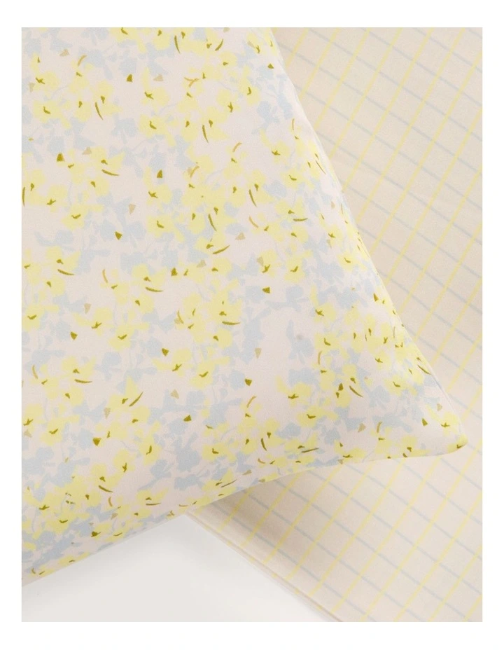 Travel Pillowcase Pair 2 Pack in Milk Tea image 2