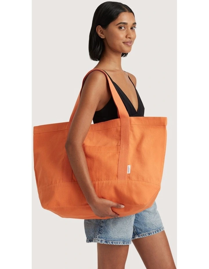 Palmes Tote Bag in Nectar image 1