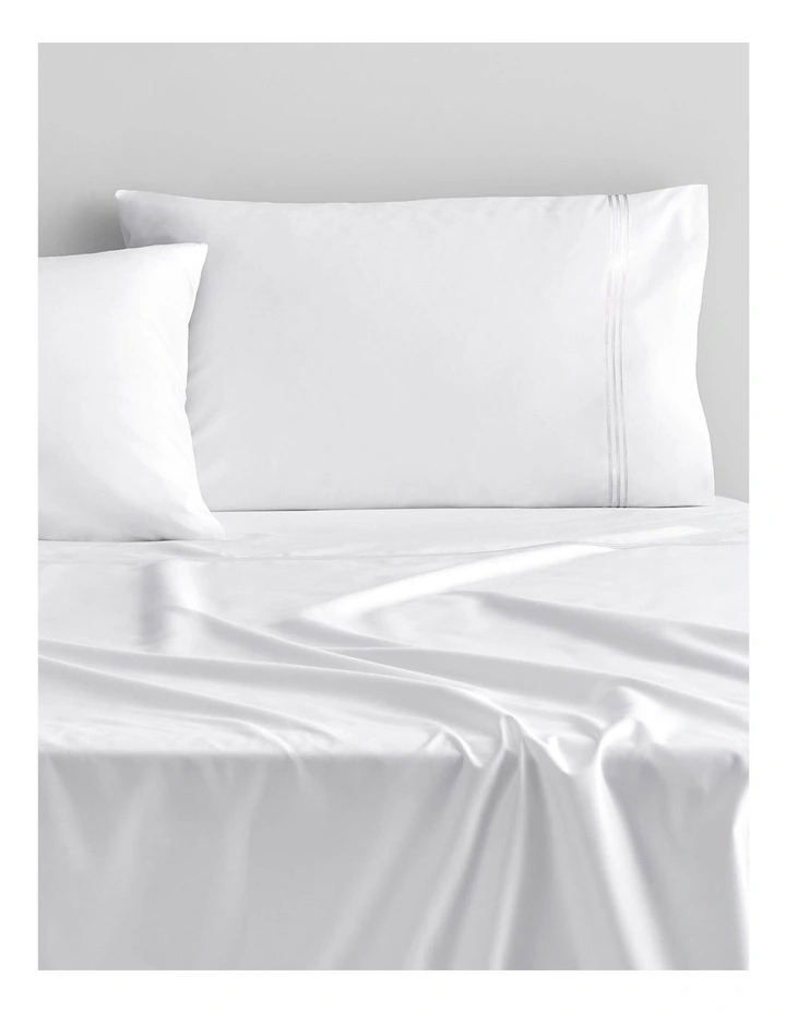 1200TC Palais Flat Sheet in Snow image 1