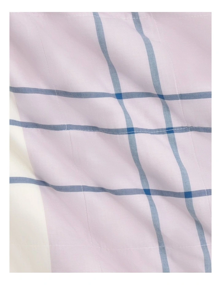 Aksen Throw in Lilac Mist image 2