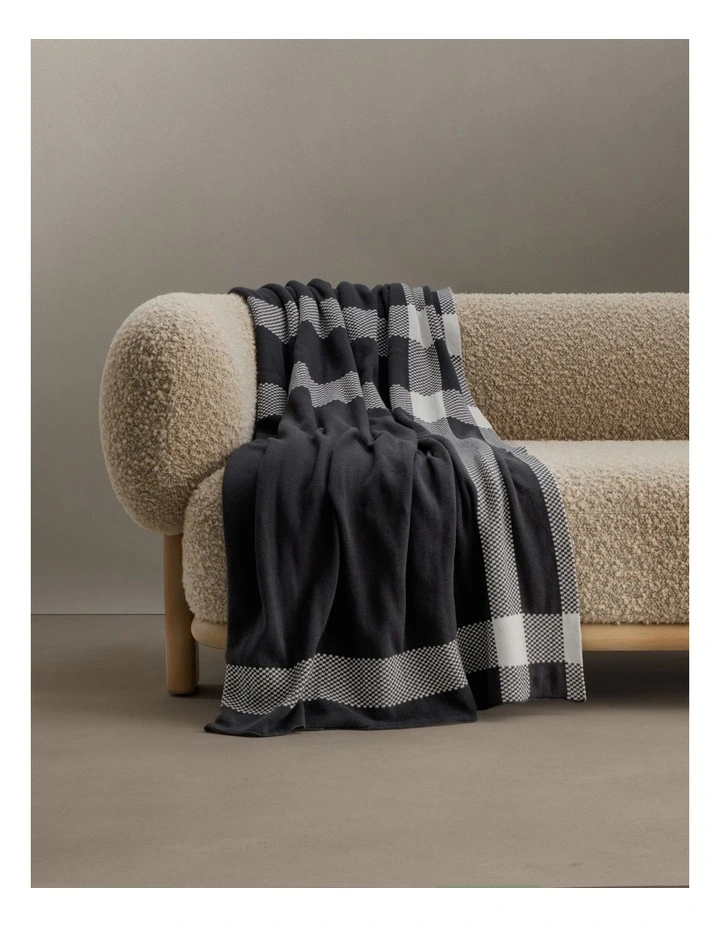 Hamill Throw in Carbon image 3