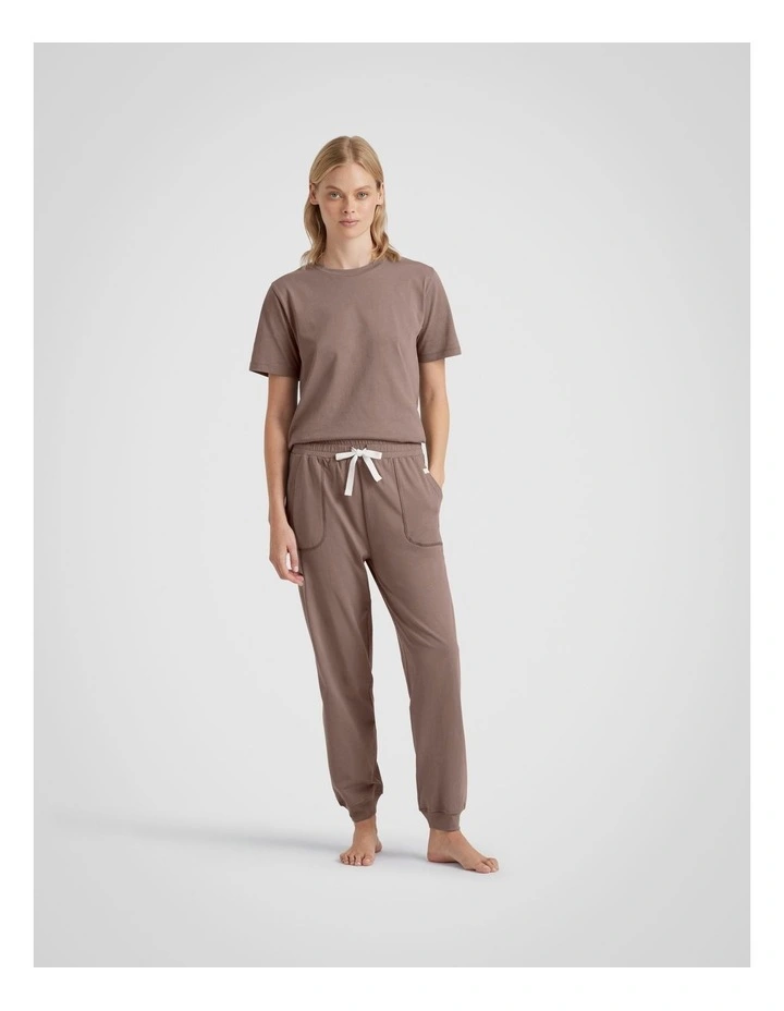Luna Jogger in Hazelnut image 1