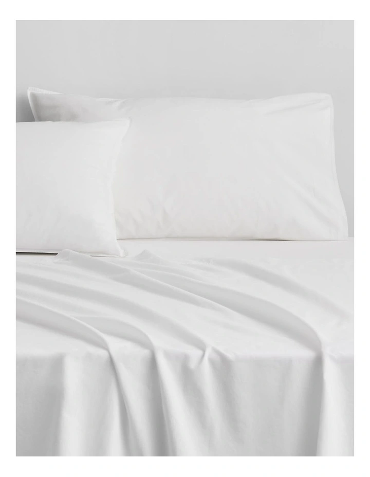 Bayley Washed Percale Flat Sheet in White image 2
