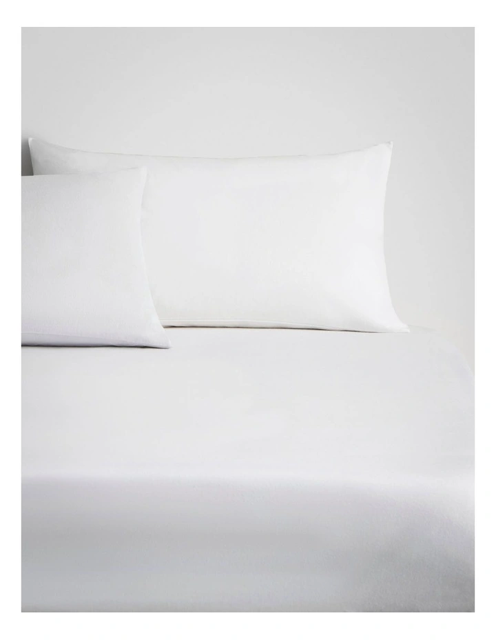 Flannelette Fitted Sheet in White image 1