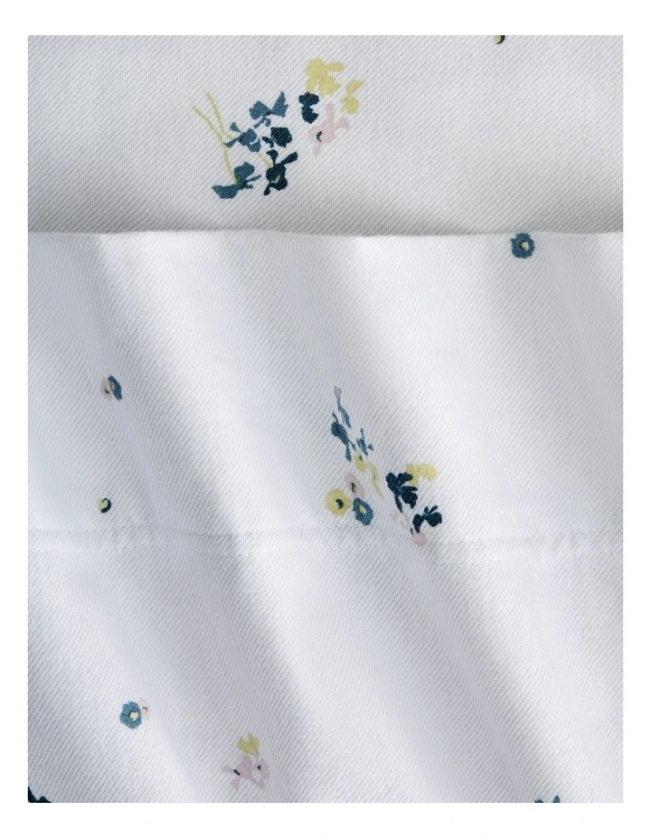 Flannelette Flower Field Sheet Set in Blue Frost image 2