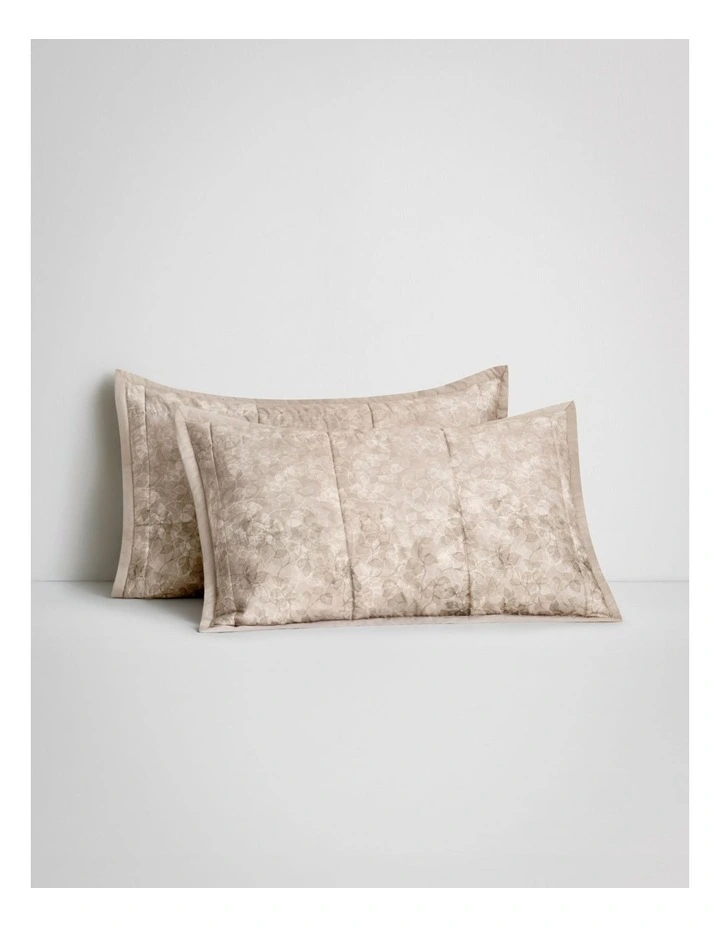 Saunders Pillow Sham in Garden image 1