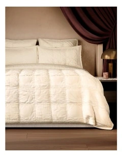Remme Bed Cover in Champagne
